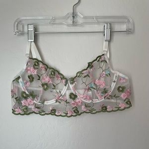 Floral Embroidered Sheer Bra Size Medium Bust Size 27.6-36.2